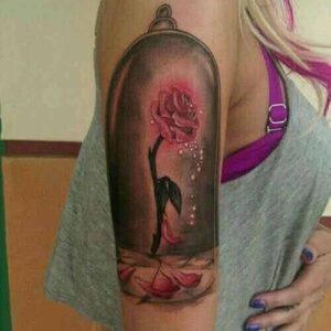 Arm Tattoo Rose im Glas