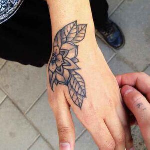 Blumen Hand-Tattoo