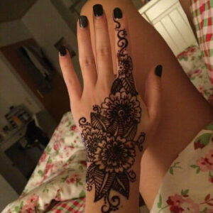 Henna Blumen Tattoo