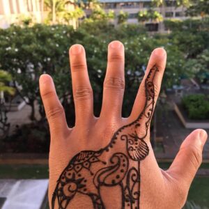 Henna Elefant