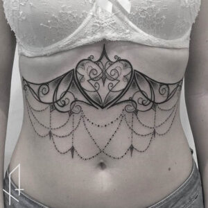 Sternum Underbob Dotwork